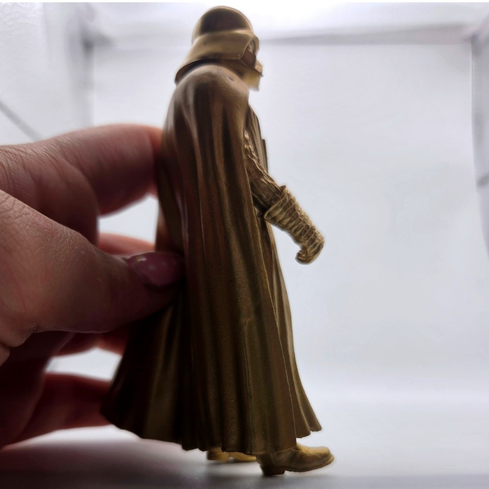 Star Wars Action Figure 3.75in Gold Collectors Edition Darth Vader Hasbro - Picture 4 of 8